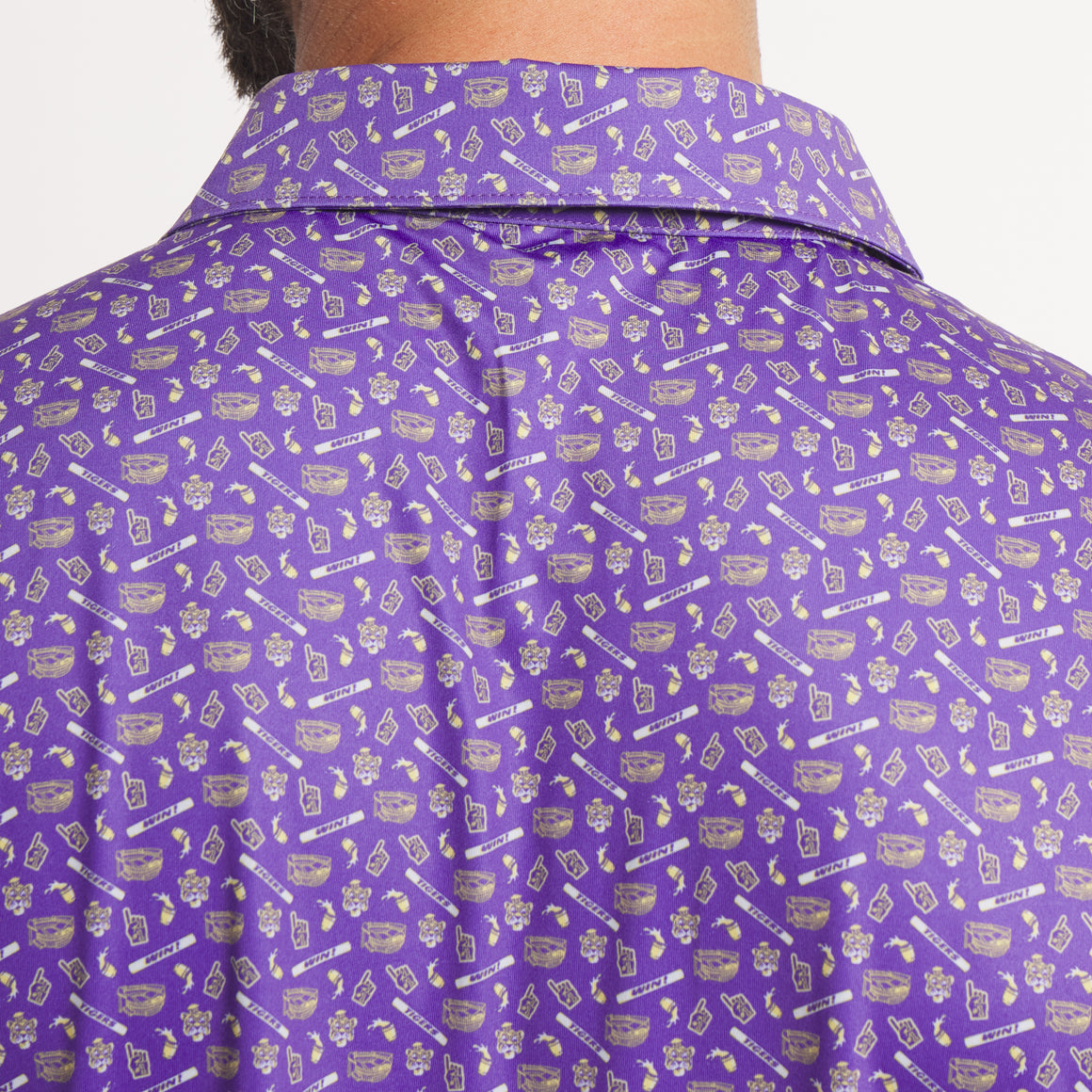 Purple Stadium Print | ON MODEL | BACK COLLAR DETAIL